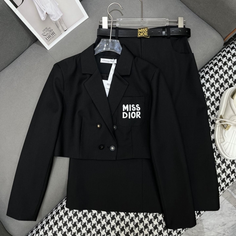 D*or skirts